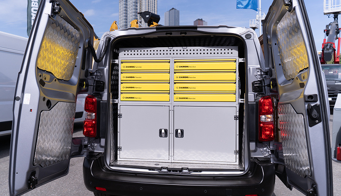 zauberg-service-slide